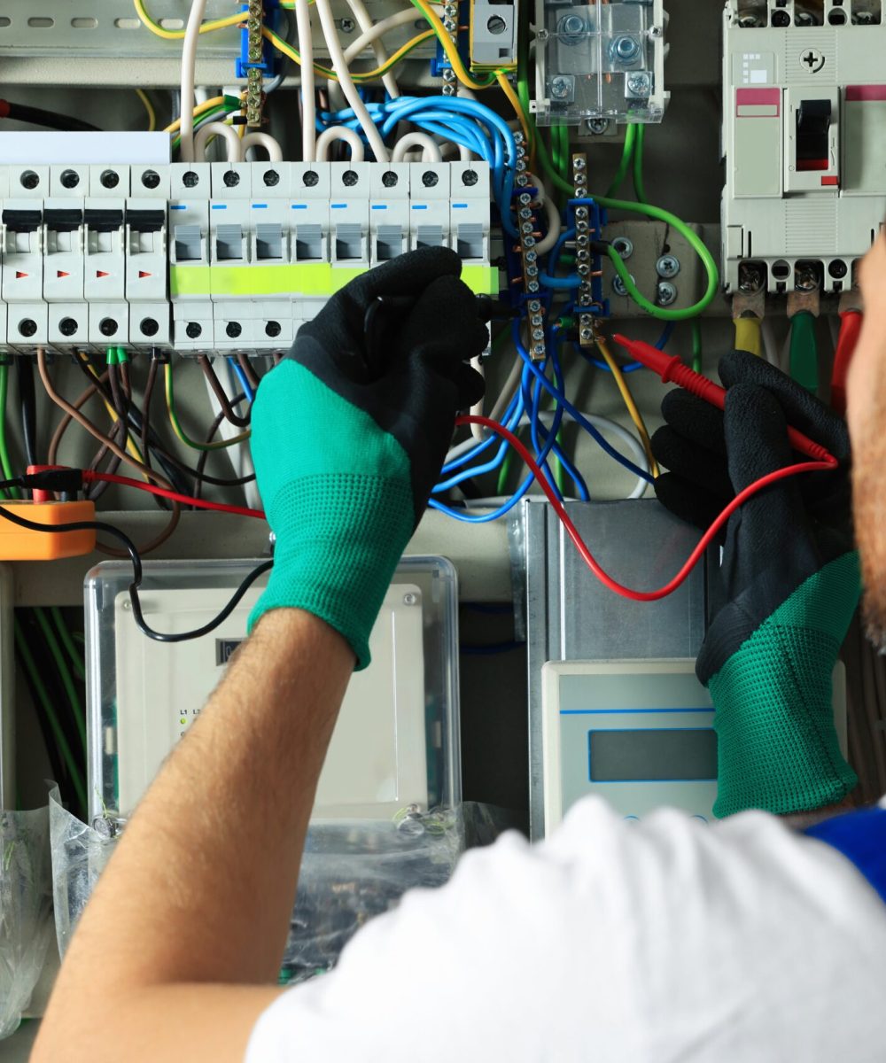 imgi_121_Where-do-master-electricians-make-the-most-money